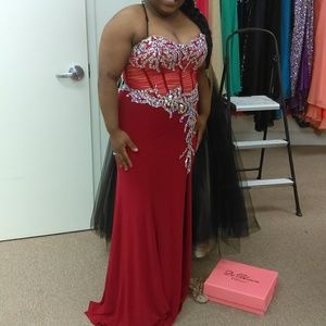 Red prom dress